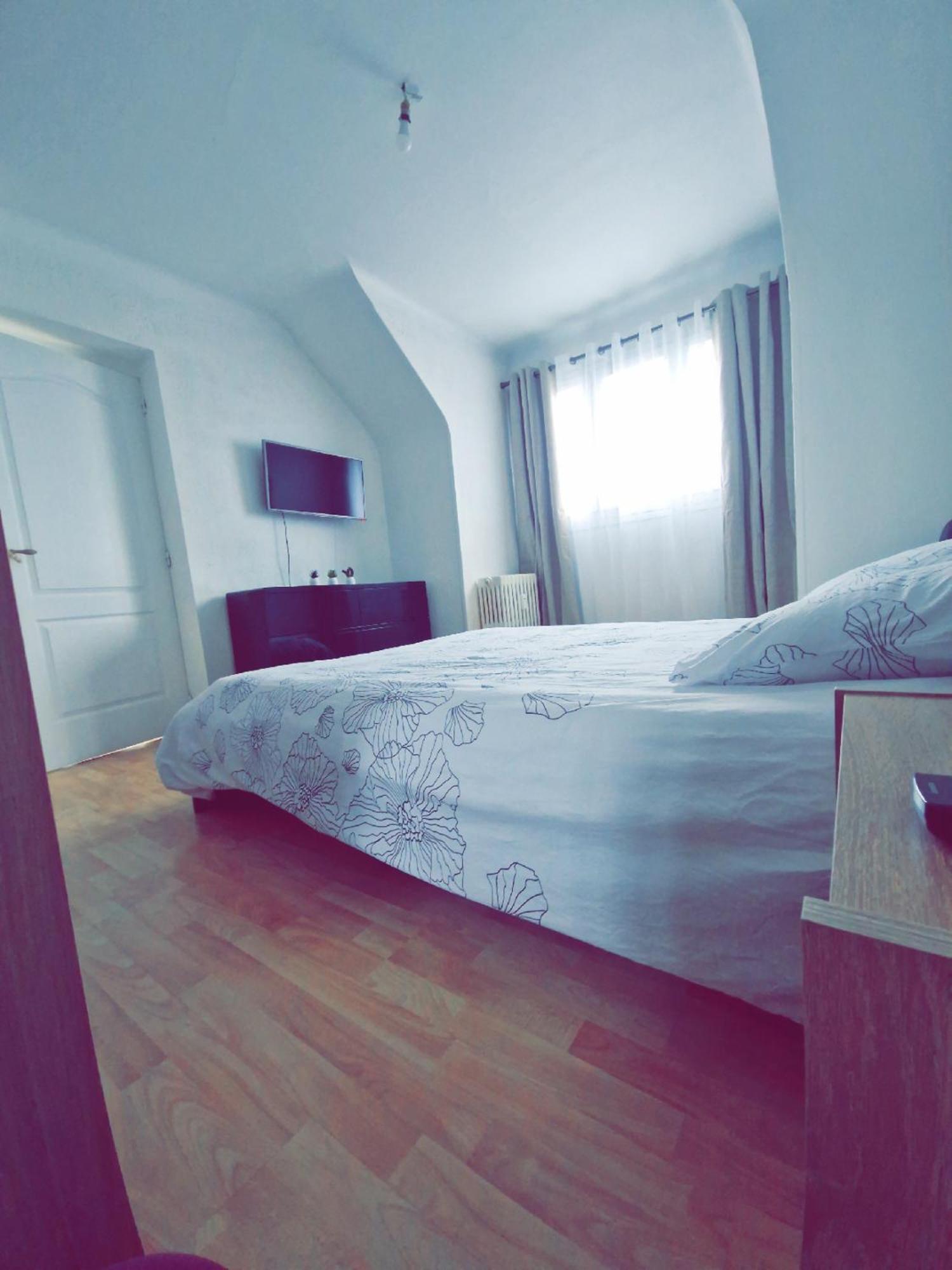 Le Trinidad Apartment Troyes Exterior photo